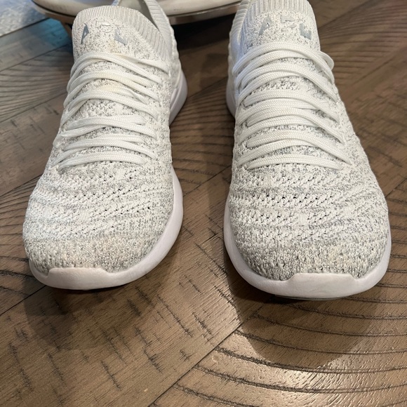 New APL Women’s Techloom Wave White w/ Silver Size 8 1/2 - Picture 7 of 7